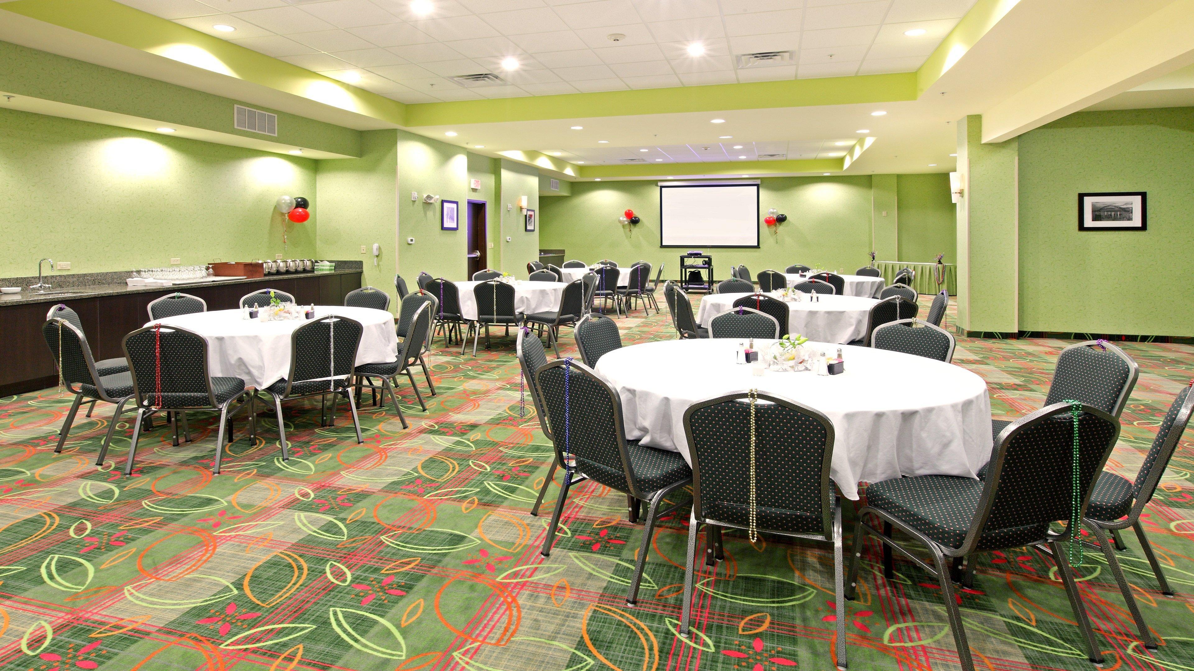 Holiday Inn Garland By Ihg Exterior photo