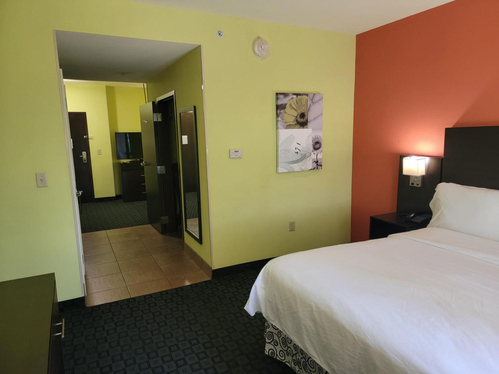 Holiday Inn Garland By Ihg Exterior photo