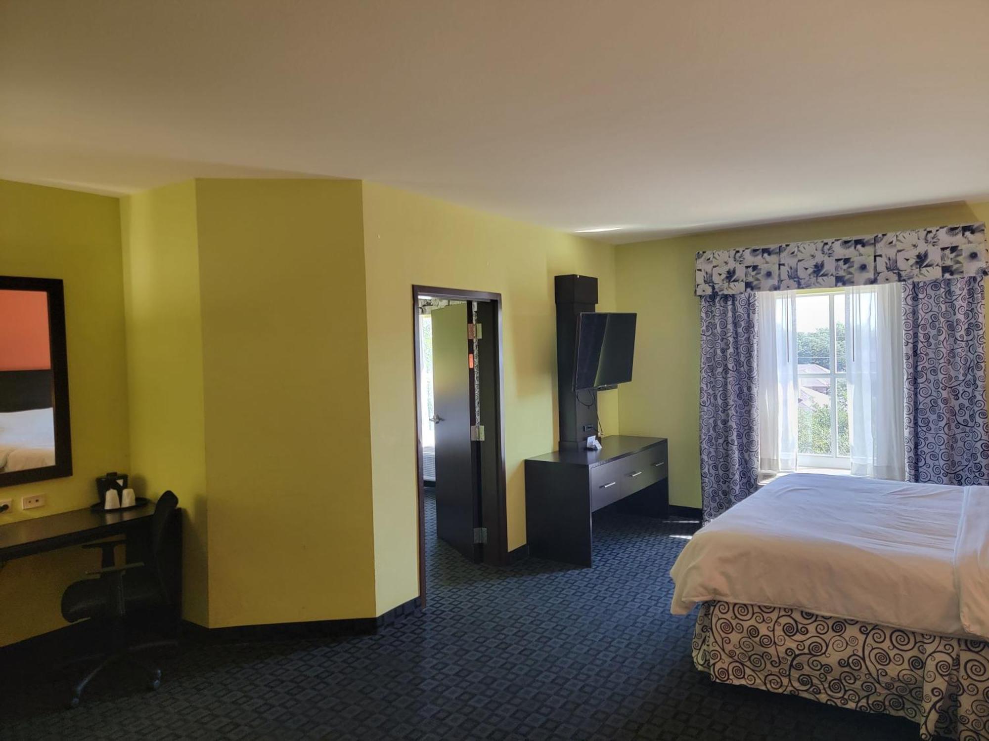 Holiday Inn Garland By Ihg Exterior photo