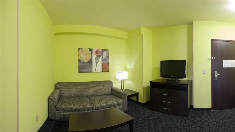 Holiday Inn Garland By Ihg Exterior photo